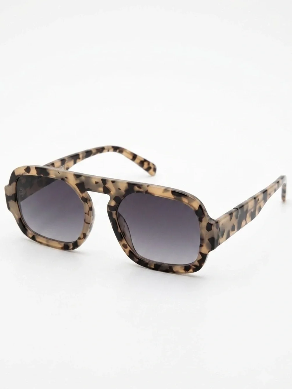 House of Harlow 1960 Oversized Flat Top Aviator Sunglasses Tortoise Print NWT